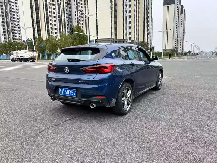 Фото 2 - BMW X2