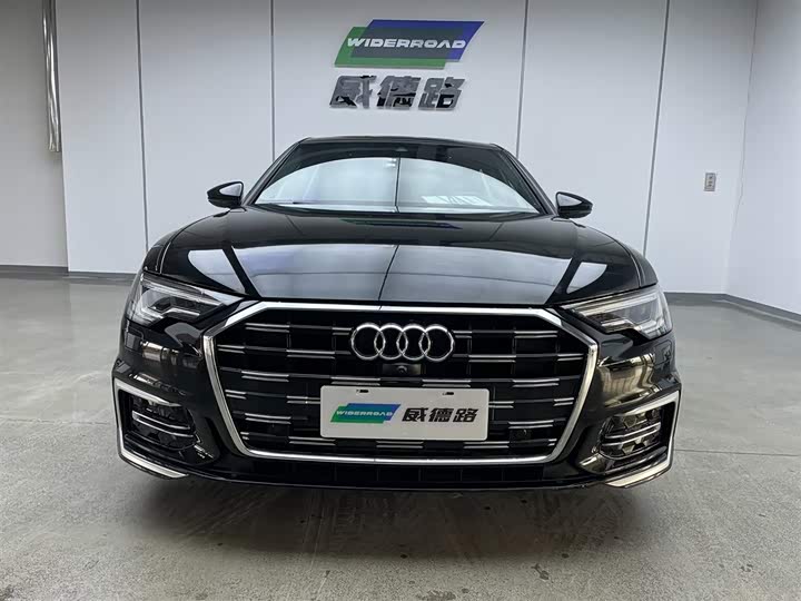 Фото 2 - Audi A6L