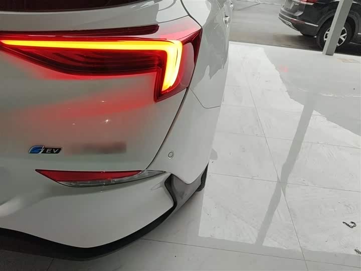 Фото 8 - Buick Velite 6