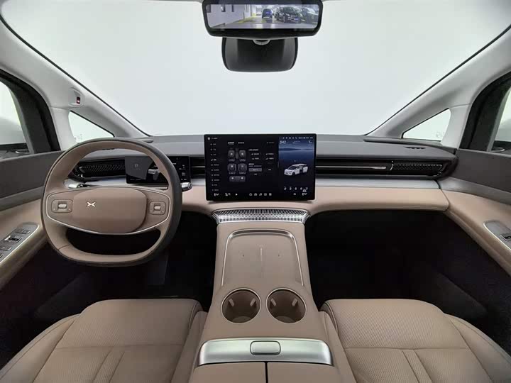 Фото 5 - XPeng X9