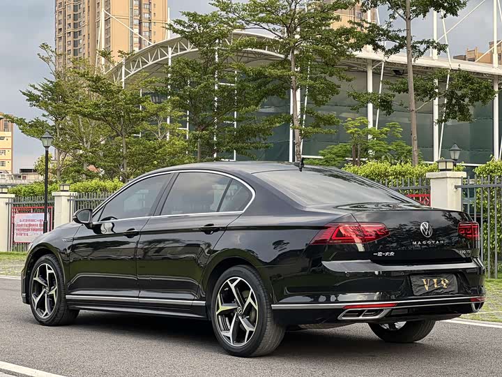 Фото 7 - Volkswagen Magotan