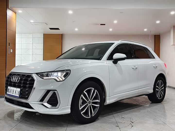 Фото 1 - Audi Q3