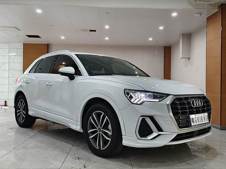 Фото 3 - Audi Q3