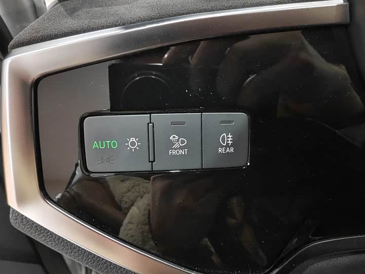 Фото 9 - Audi Q3