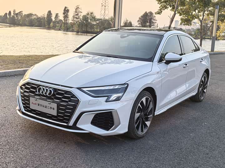 Фото 1 - Audi A3