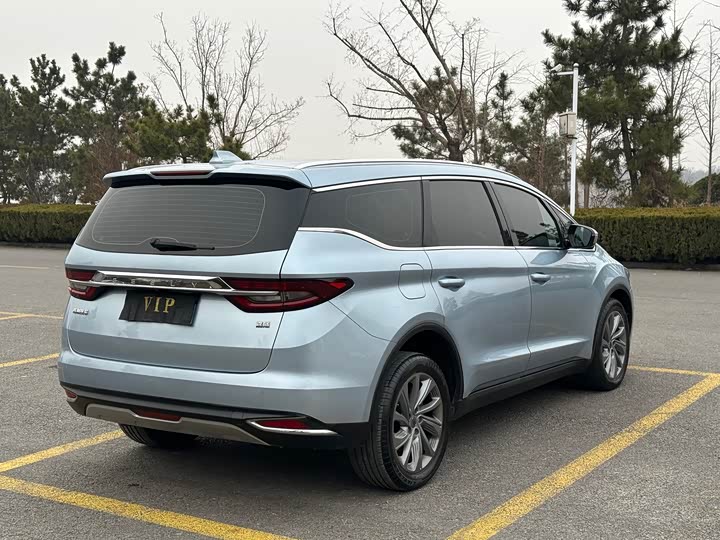 Фото 6 - Geely Jiaji