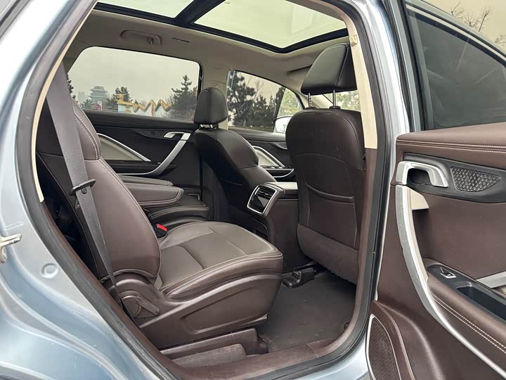 Фото 7 - Geely Jiaji