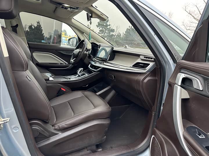 Фото 8 - Geely Jiaji