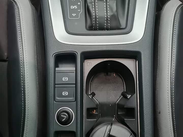 Фото 7 - Audi Q3