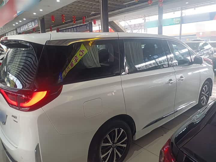 Фото 7 - GAC Trumpchi M8