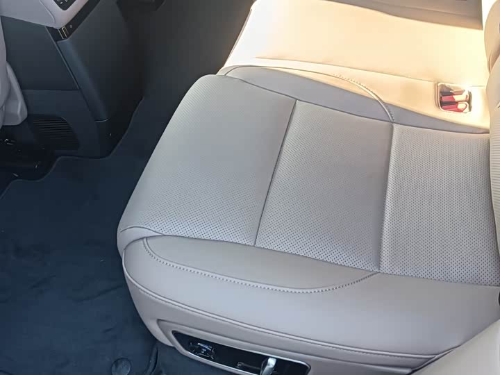 Фото 8 - LiXiang L7