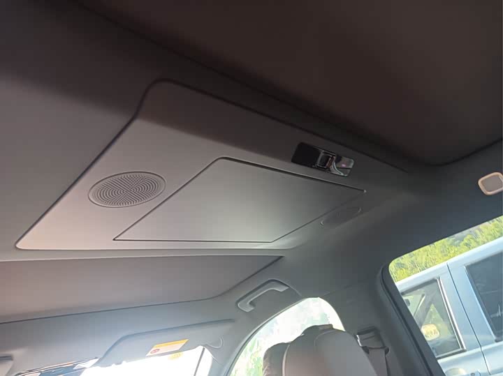 Фото 9 - LiXiang L7