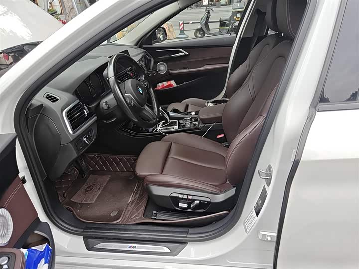 Фото 8 - BMW 1 Series