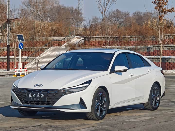 Фото 2 - Hyundai Elantra N line