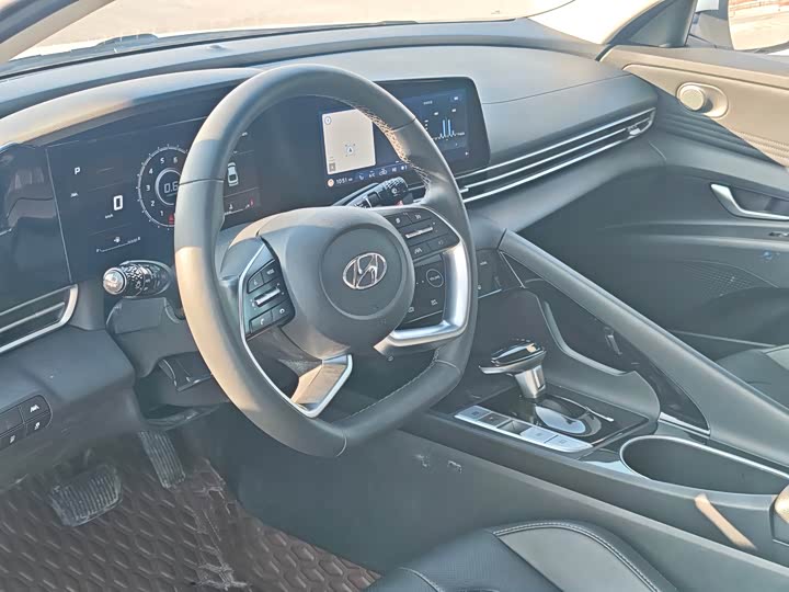 Фото 9 - Hyundai Elantra N line