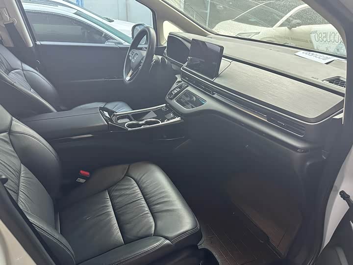 Фото 4 - Honda Elysion