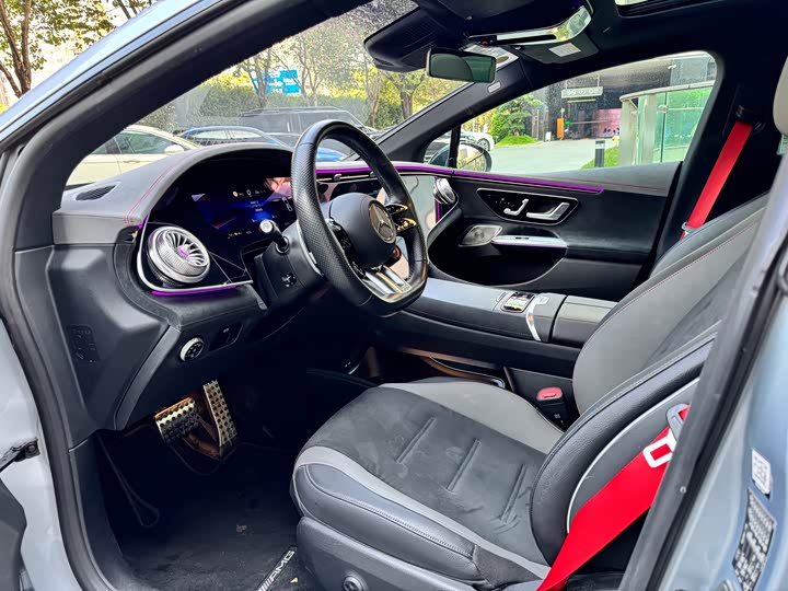 Фото 9 - Mercedes-Benz EQE AMG