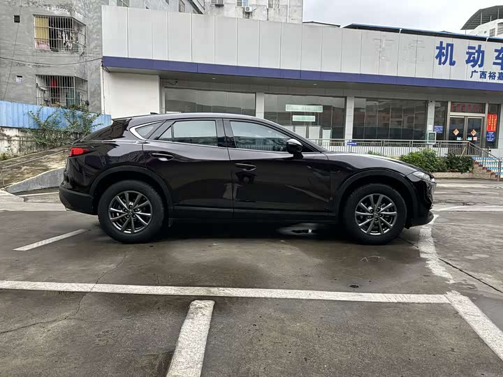 Фото 7 - Mazda CX-4