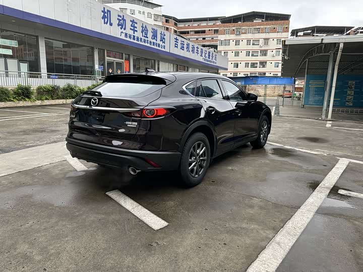 Фото 8 - Mazda CX-4