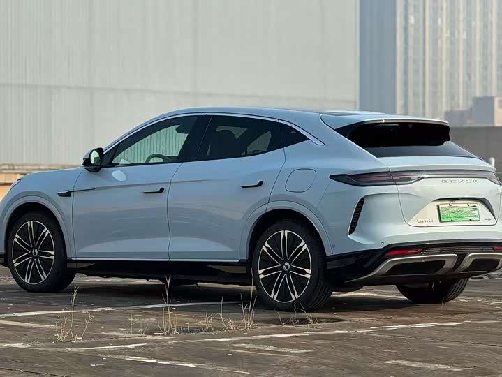 Фото 9 - Denza N7