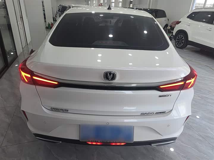 Фото 6 - Changan Eado Plus