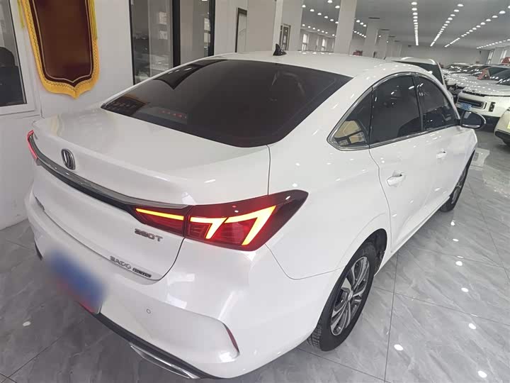 Фото 7 - Changan Eado Plus