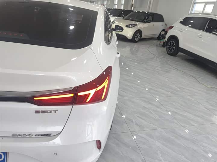 Фото 8 - Changan Eado Plus