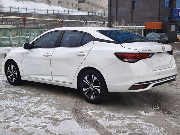 Фото 8 - Nissan Sylphy