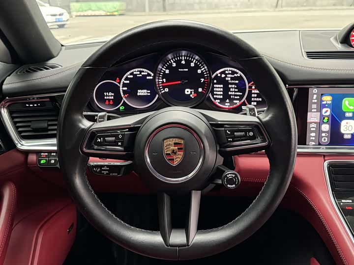 Фото 8 - Porsche Panamera