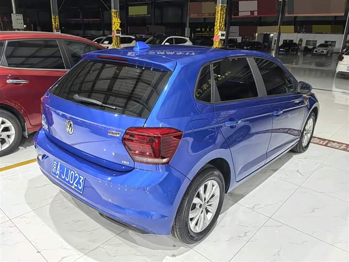 Фото 4 - Volkswagen Polo