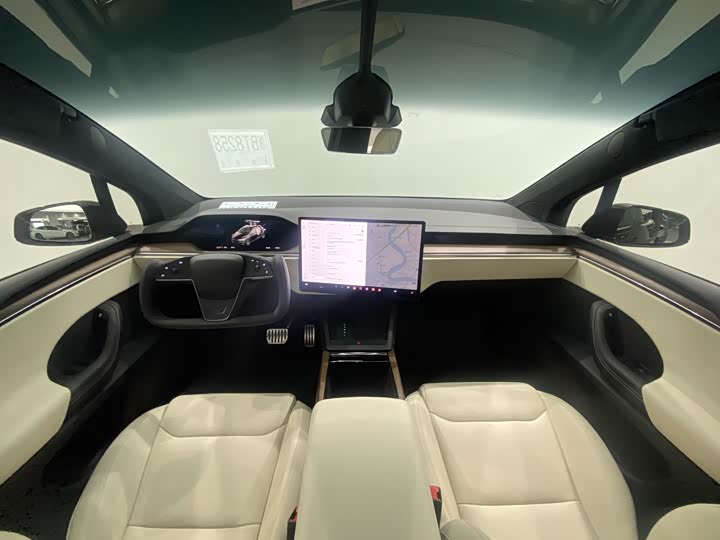 Фото 8 - Tesla Model X