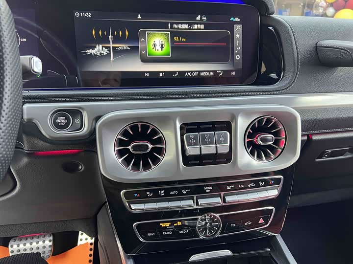 Фото 9 - Mercedes-Benz G-Class AMG