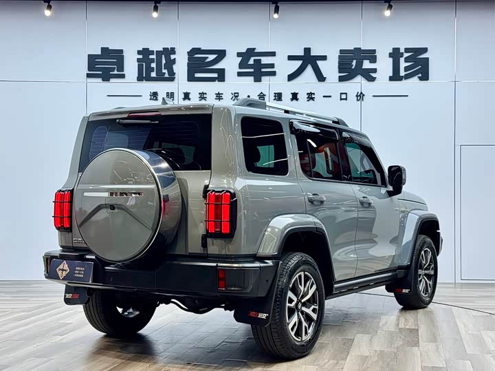 Фото 7 - Tank 300