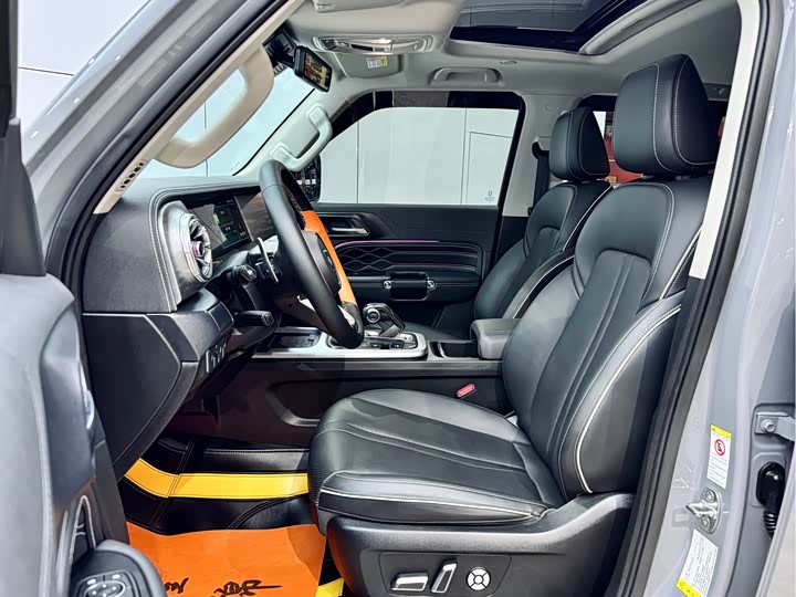 Фото 9 - Tank 300