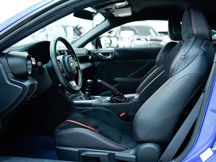 Фото 5 - Subaru BRZ