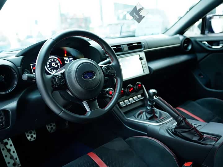 Фото 6 - Subaru BRZ