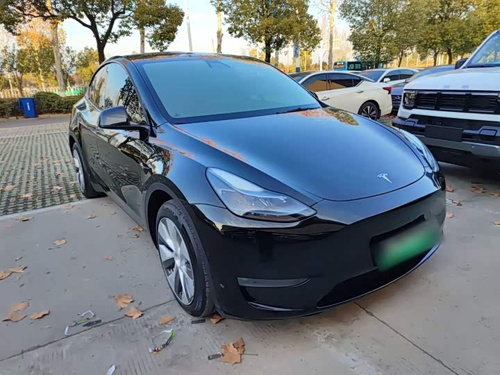 Фото 4 - Tesla Model Y