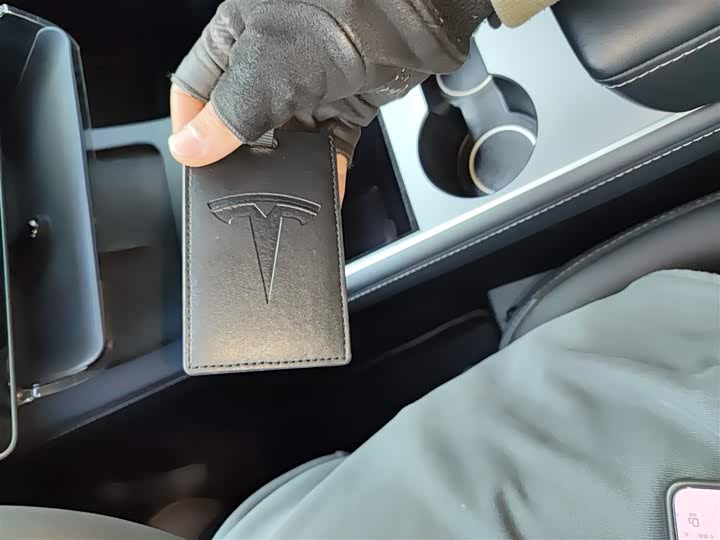 Фото 9 - Tesla Model Y