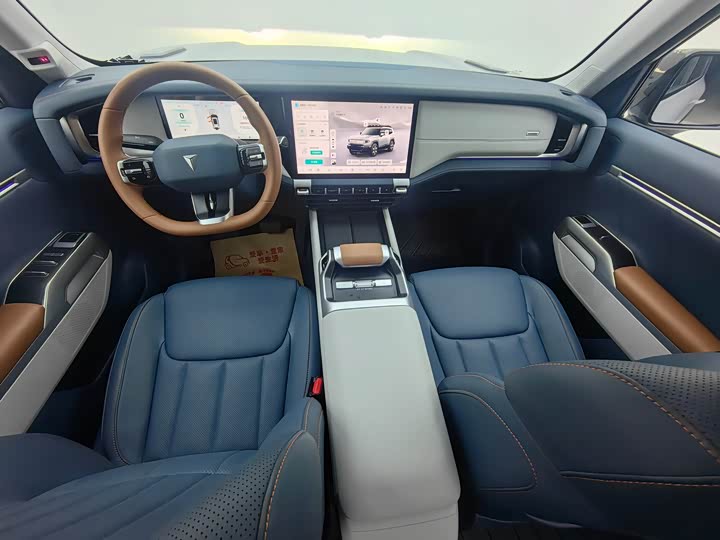 Фото 9 - Changan Deepal G318