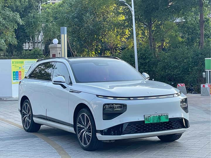 Фото 3 - XPeng G9