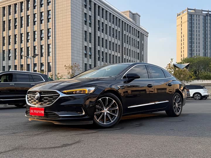 Фото 1 - Buick LaCrosse