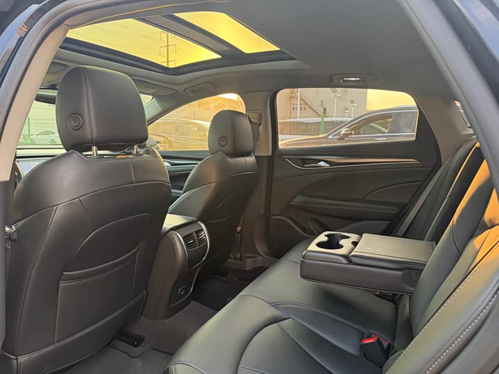 Фото 5 - Buick LaCrosse