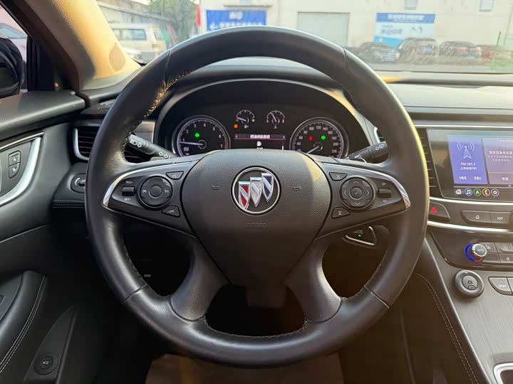 Фото 6 - Buick LaCrosse