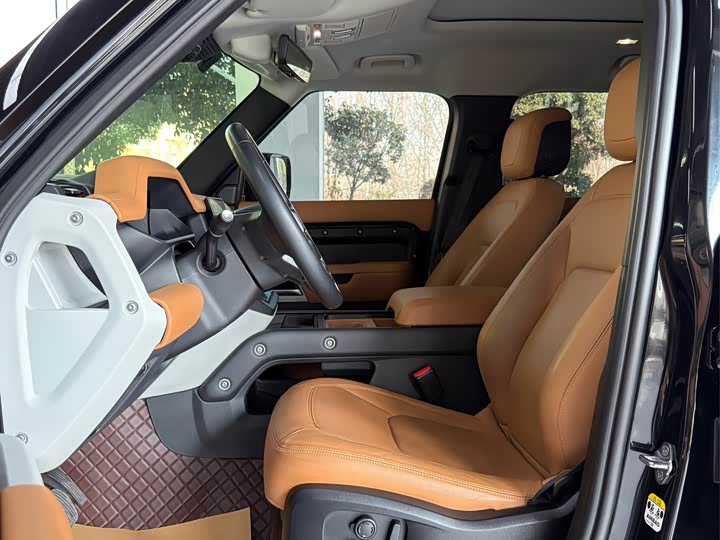 Фото 8 - Land Rover Defender