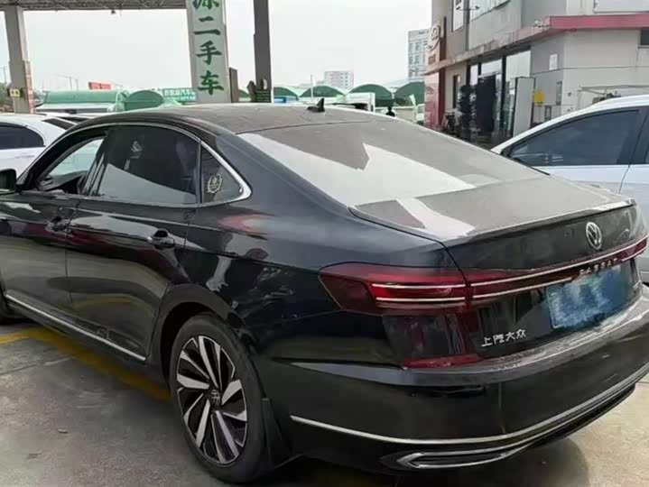 Фото 3 - Volkswagen Passat