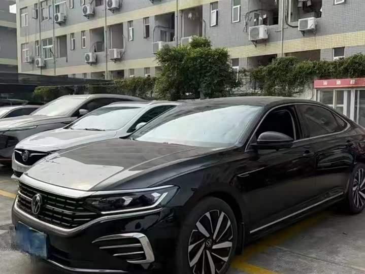 Фото 5 - Volkswagen Passat