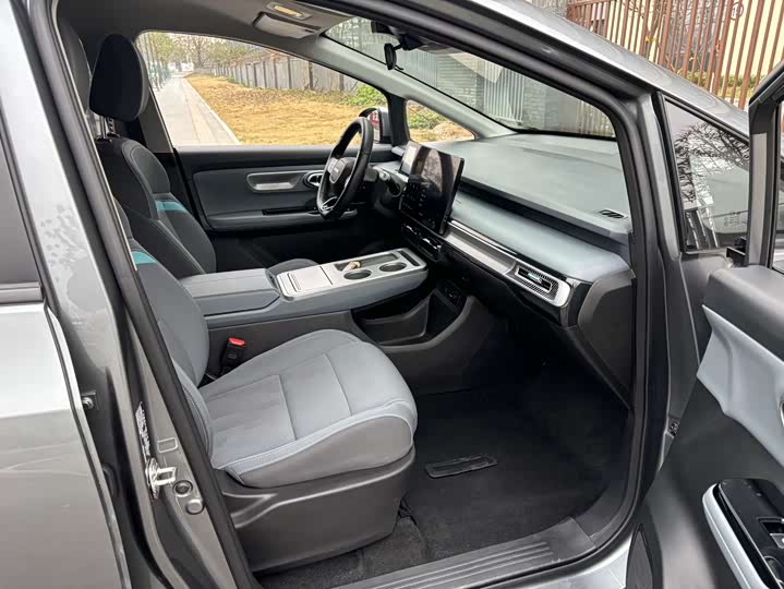 Фото 6 - GAC Aion Y