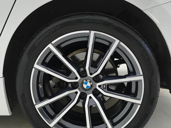 Фото 8 - BMW 3 Series