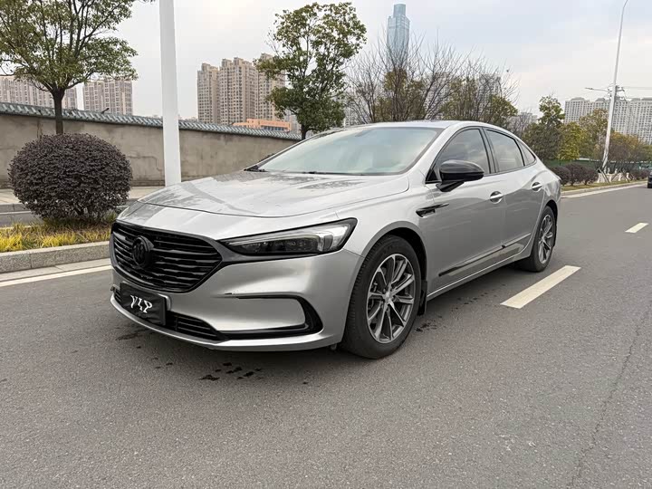 Фото 1 - Buick LaCrosse