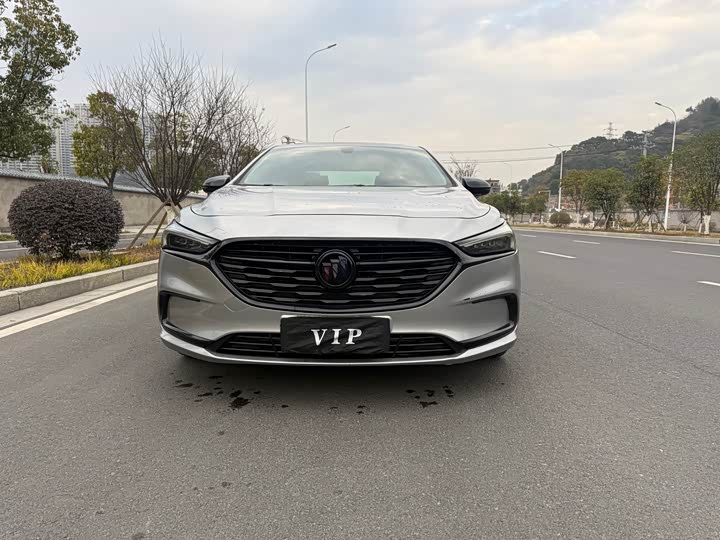 Фото 2 - Buick LaCrosse